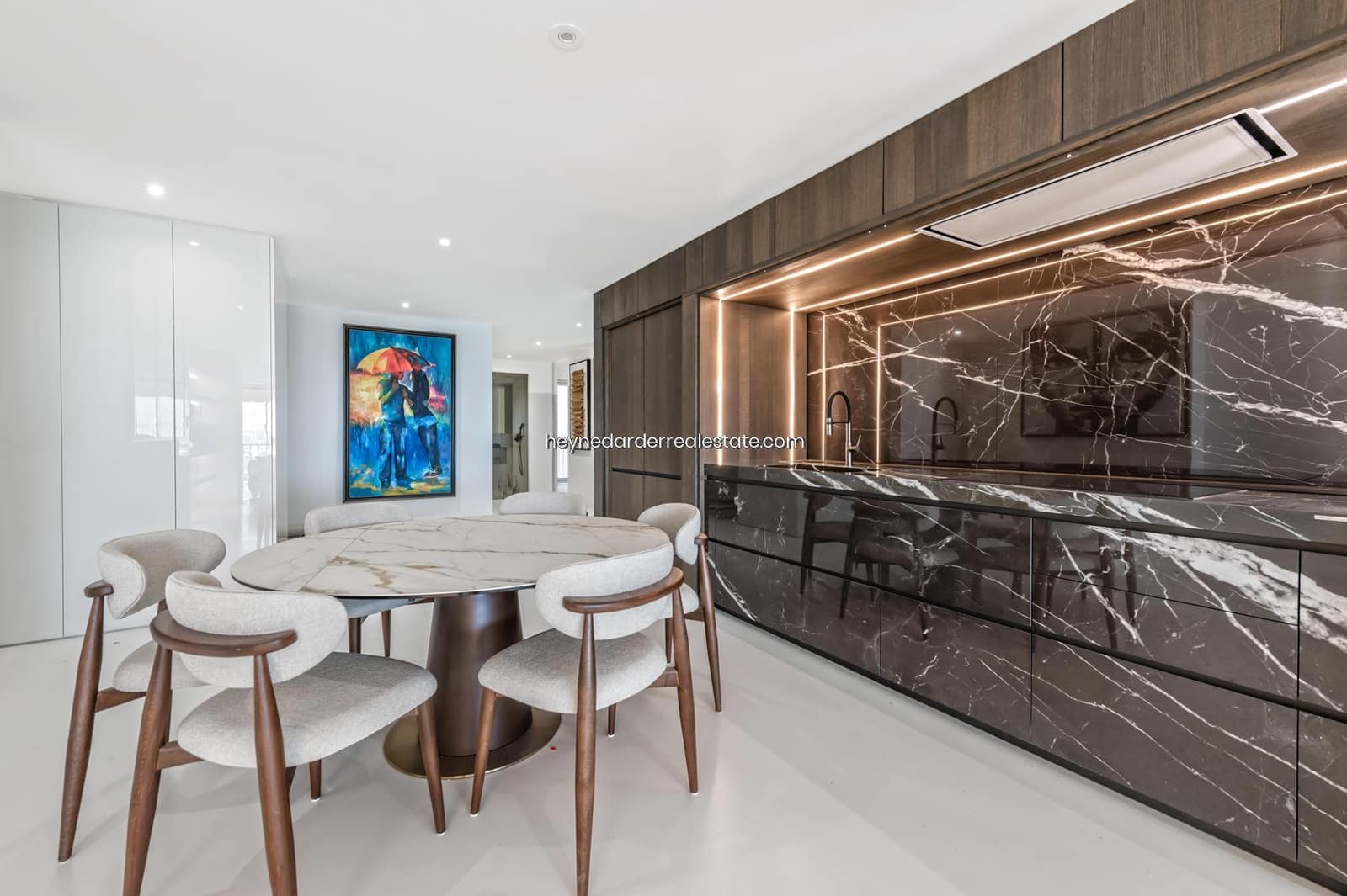 3 bedroom Apartment for sale in Palma de Mallorca with garage - € 1,950,000 (Ref: 9420221)