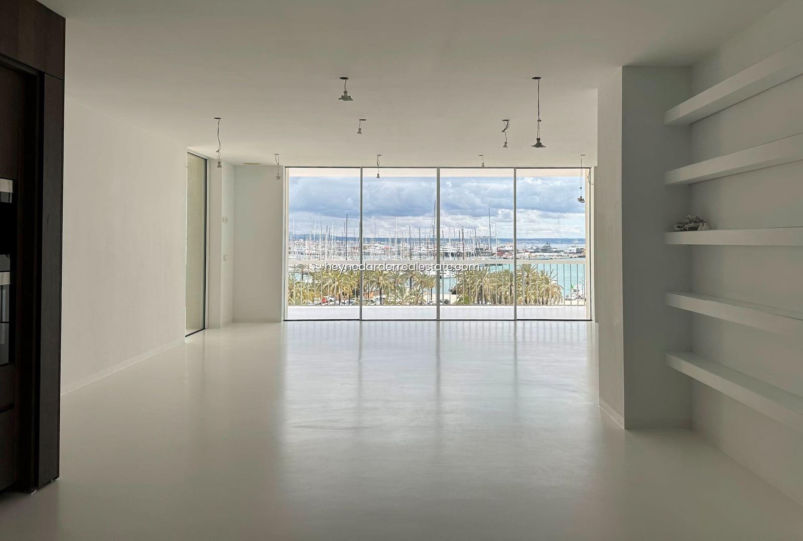 3 bedroom Apartment for sale in Palma de Mallorca with garage - € 1,950,000 (Ref: 9420221)