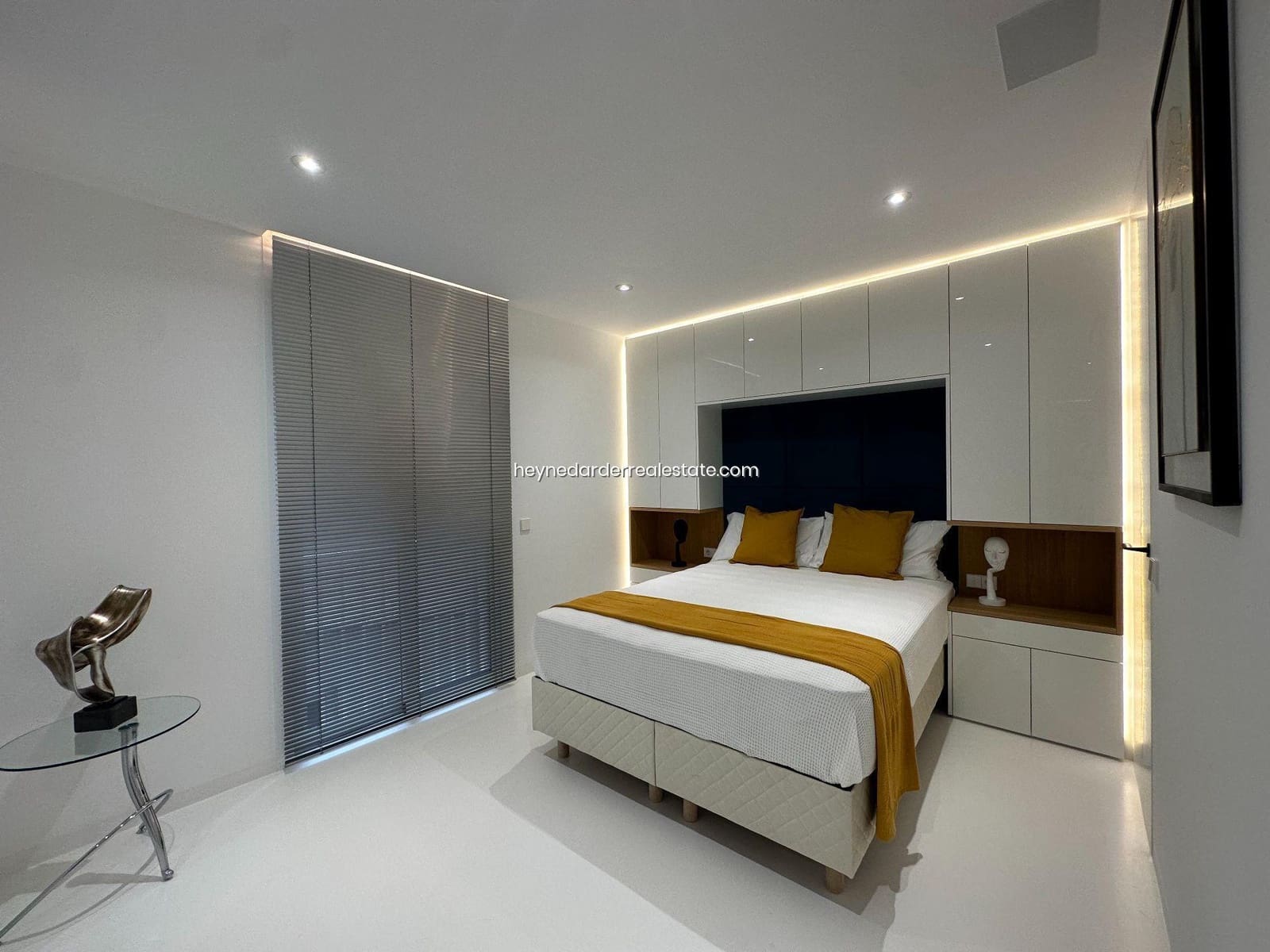 3 bedroom Apartment for sale in Palma de Mallorca with garage - € 1,950,000 (Ref: 9420221)