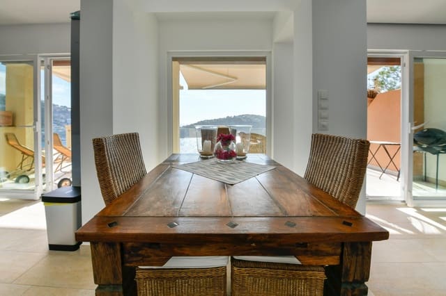 2 soveværelse Lejlighed til salg i Puerto de Andratx, Andratx med swimmingpool garage - € 1.390.000 (Ref: 9420222)