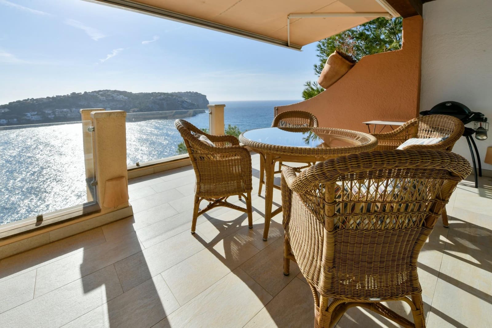 2 soveværelse Lejlighed til salg i Puerto de Andratx med swimmingpool garage - € 1.390.000 (Ref: 9420222)