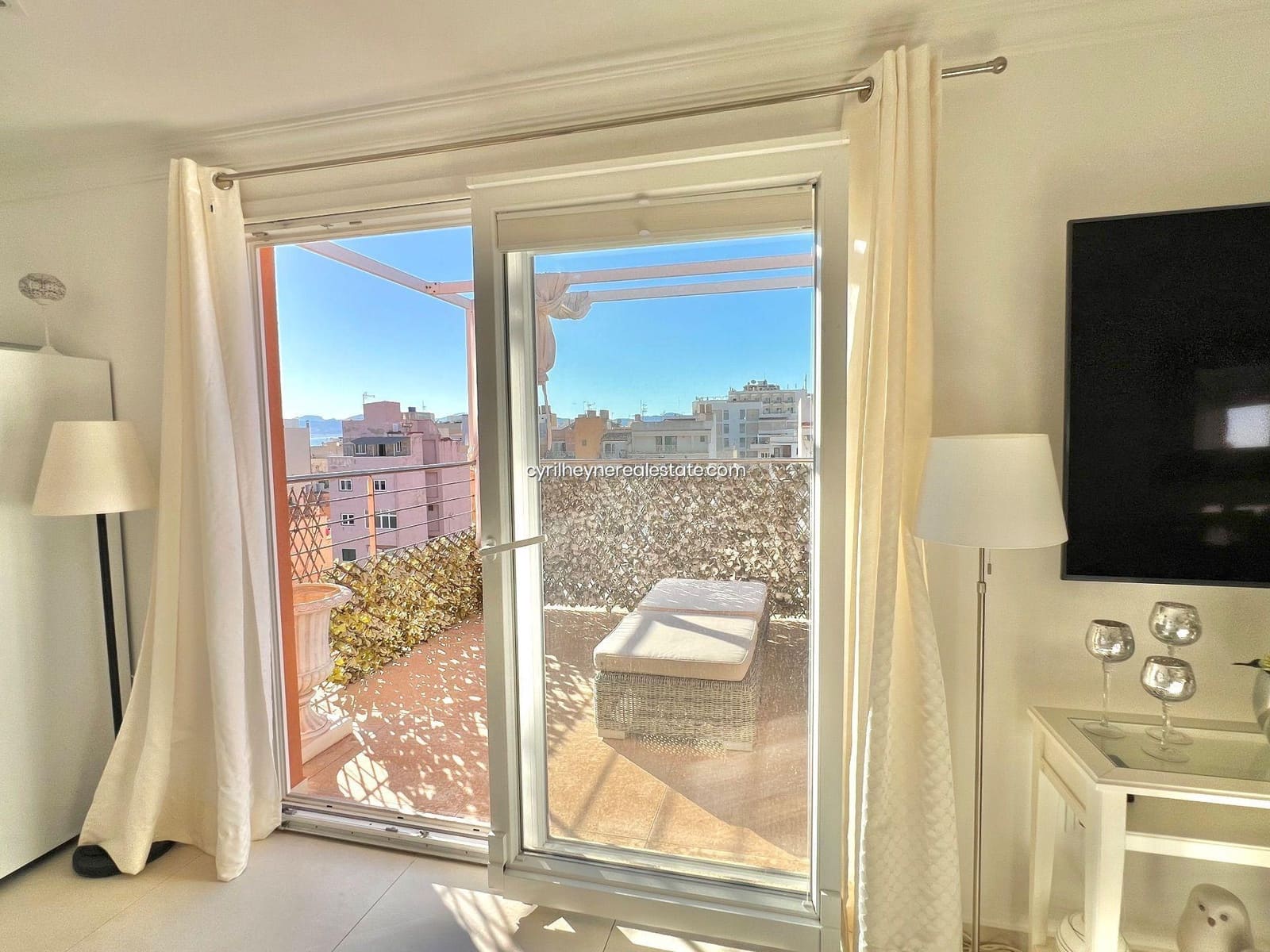 1 bedroom Penthouse for sale in Palma de Mallorca - € 470,000 (Ref: 9420227)