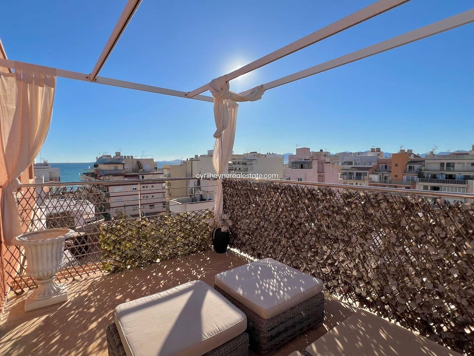 1 bedroom Penthouse for sale in Palma de Mallorca - € 470,000 (Ref: 9420227)