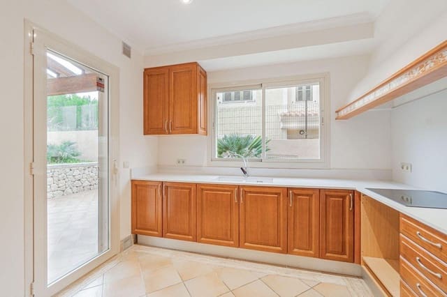 3 soveværelse Villa til salg i Capdepera med swimmingpool garage - € 890.000 (Ref: 9420230)