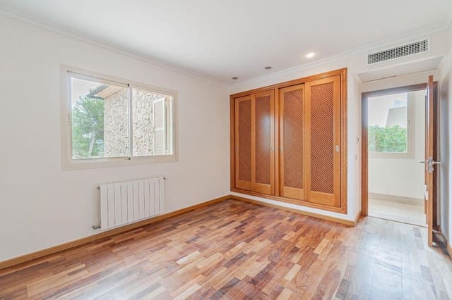 3 soveværelse Villa til salg i Capdepera med swimmingpool garage - € 890.000 (Ref: 9420230)