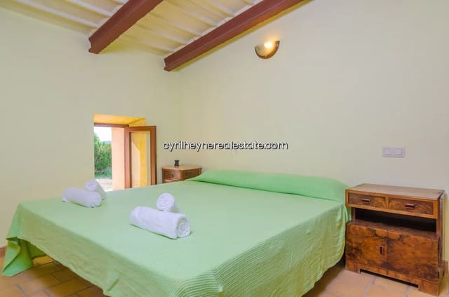 3 bedroom Finca/Country House for sale in Manacor with pool garage - € 900,000 (Ref: 9420232)