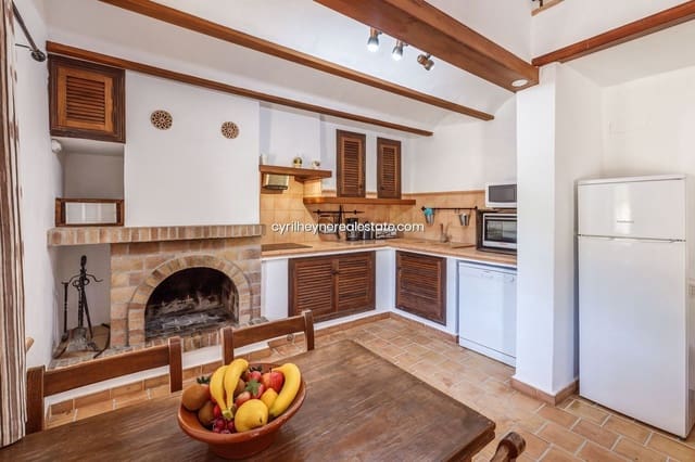 3 bedroom Finca/Country House for sale in Manacor with pool garage - € 900,000 (Ref: 9420232)