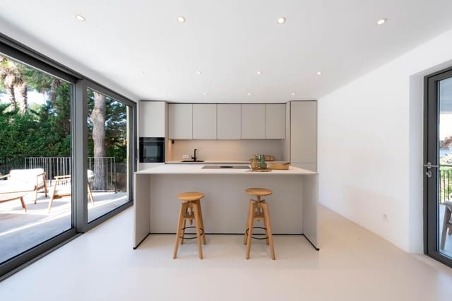 4 soveværelse Villa til salg i Santa Ponsa, Calvià med swimmingpool garage - € 2.950.000 (Ref: 9420234)