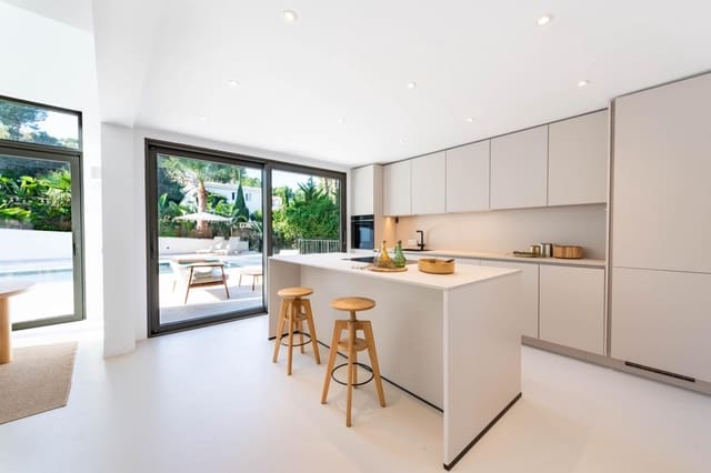 4 soveværelse Villa til salg i Santa Ponsa, Calvià med swimmingpool garage - € 2.950.000 (Ref: 9420234)