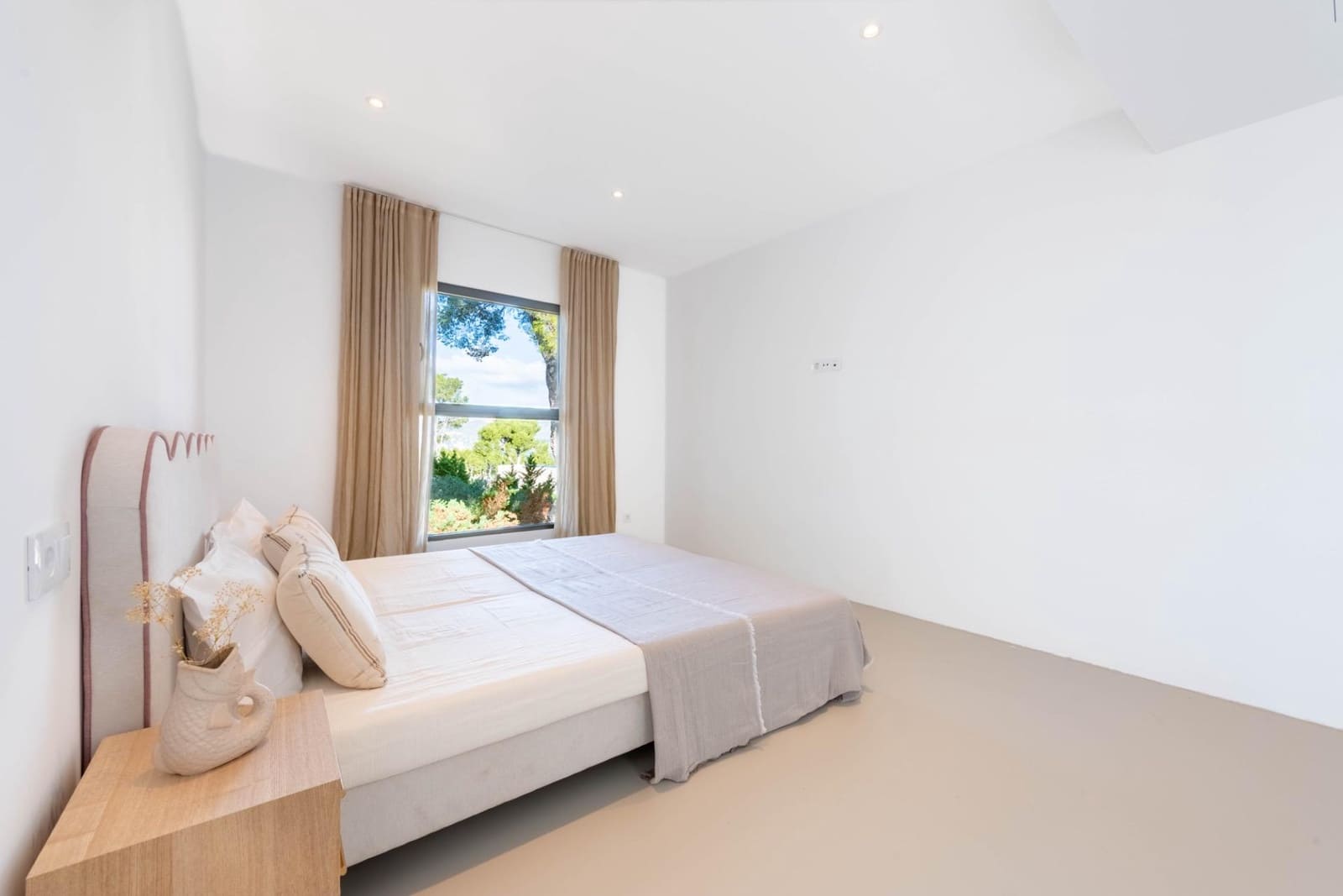 4 soverom Villa til salgs i Santa Ponsa med svømmebasseng garasje - € 2 950 000 (Ref: 9420234)