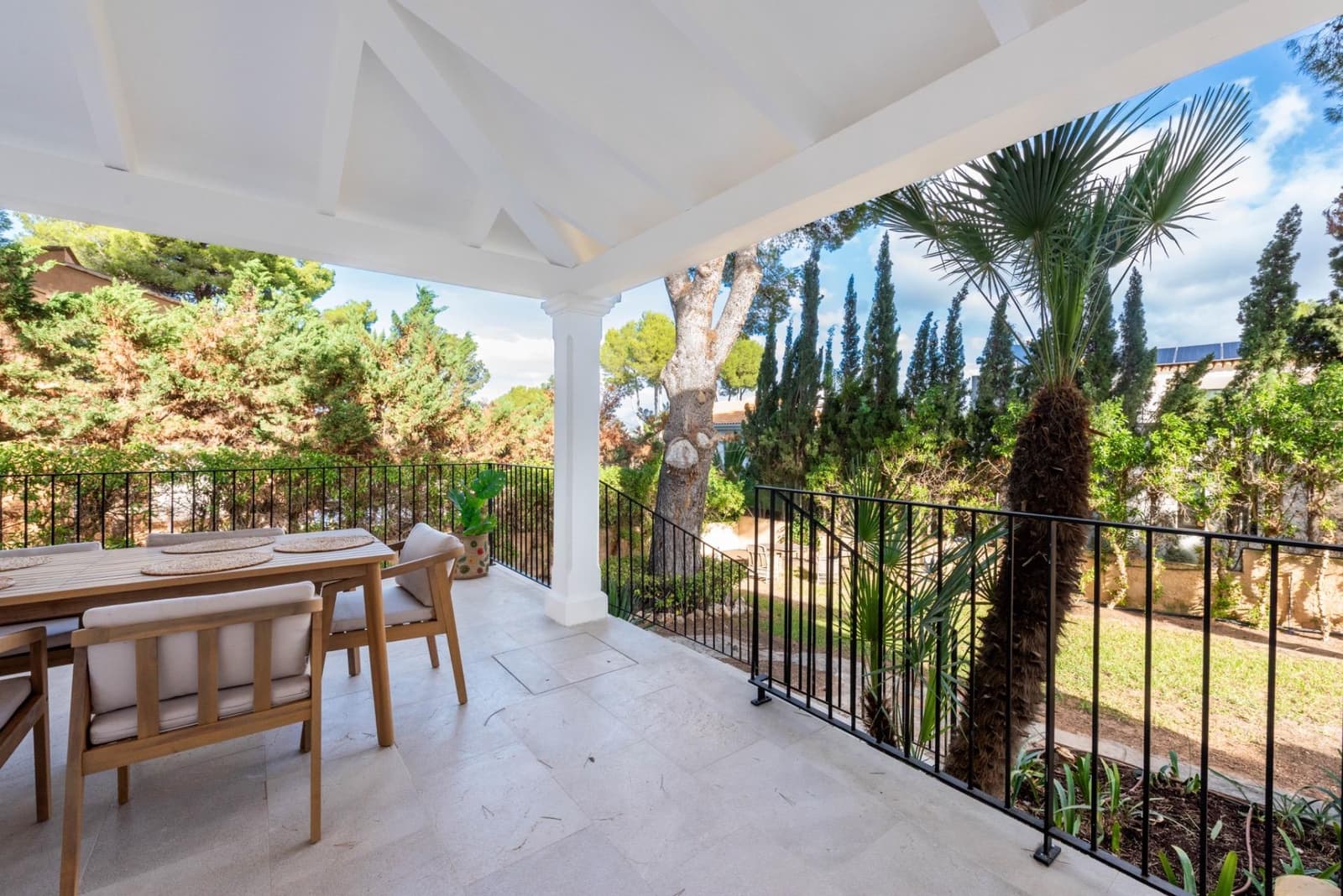 4 soverom Villa til salgs i Santa Ponsa med svømmebasseng garasje - € 2 950 000 (Ref: 9420234)