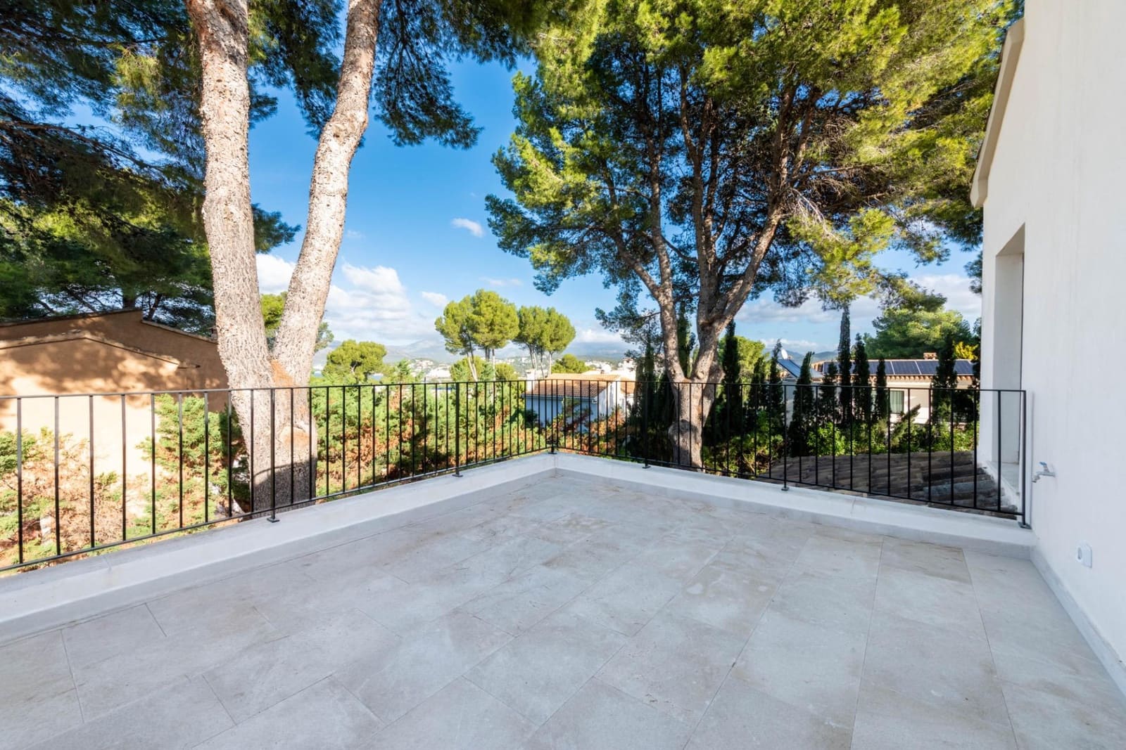 4 soverom Villa til salgs i Santa Ponsa med svømmebasseng garasje - € 2 950 000 (Ref: 9420234)