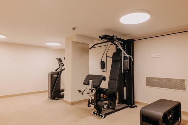 Piso de 2 habitaciones en Palma de Mallorca en venta con piscina garaje - 2.450.000 € (Ref: 9420237)