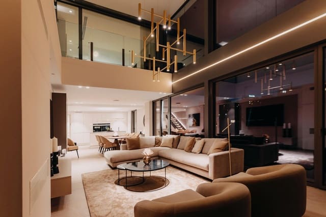 3 slaapkamer Penthouse te koop in Palma de Mallorca met zwembad garage - € 5.100.000 (Ref: 9420238)