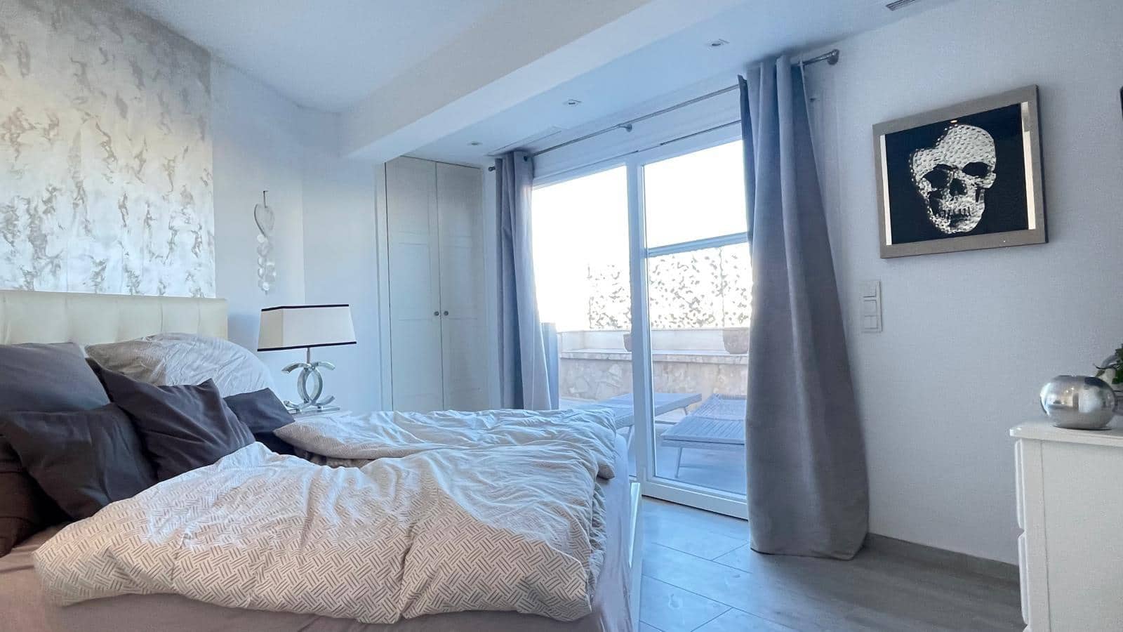 1 bedroom Penthouse for sale in Palma de Mallorca - € 460,000 (Ref: 9420241)