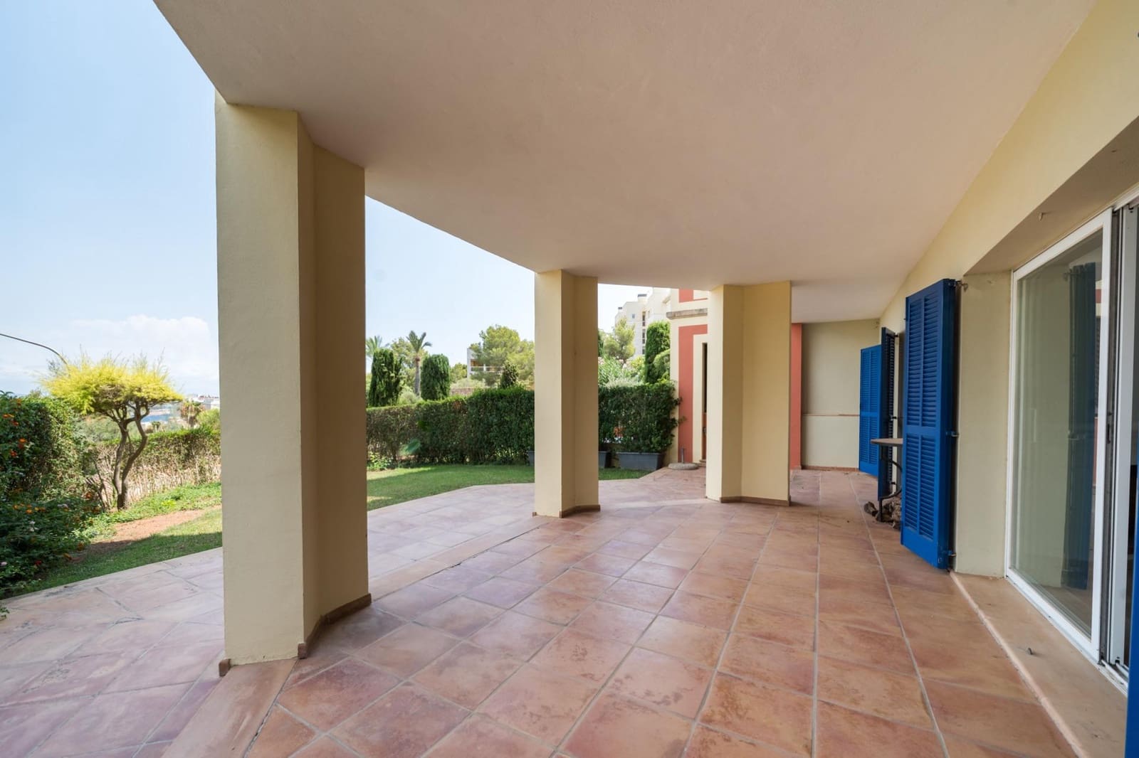 2 bedroom Apartment for sale in Illetas with pool - € 900,000 (Ref: 9420242)