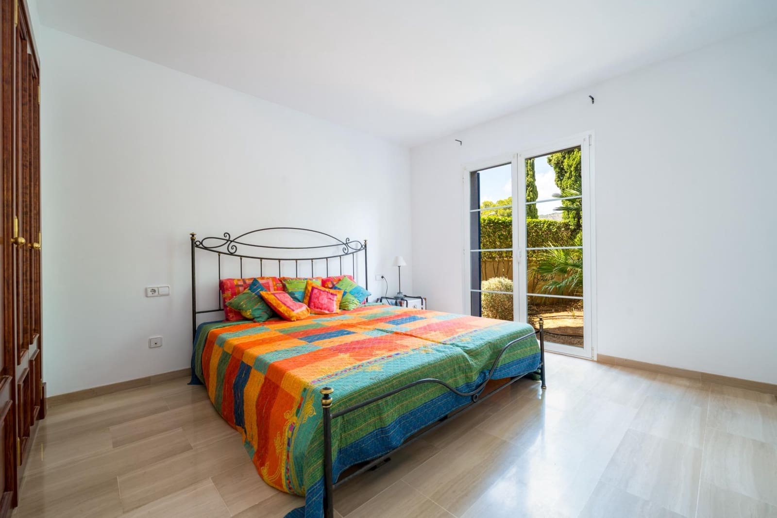 2 bedroom Apartment for sale in Illetas with pool - € 900,000 (Ref: 9420242)