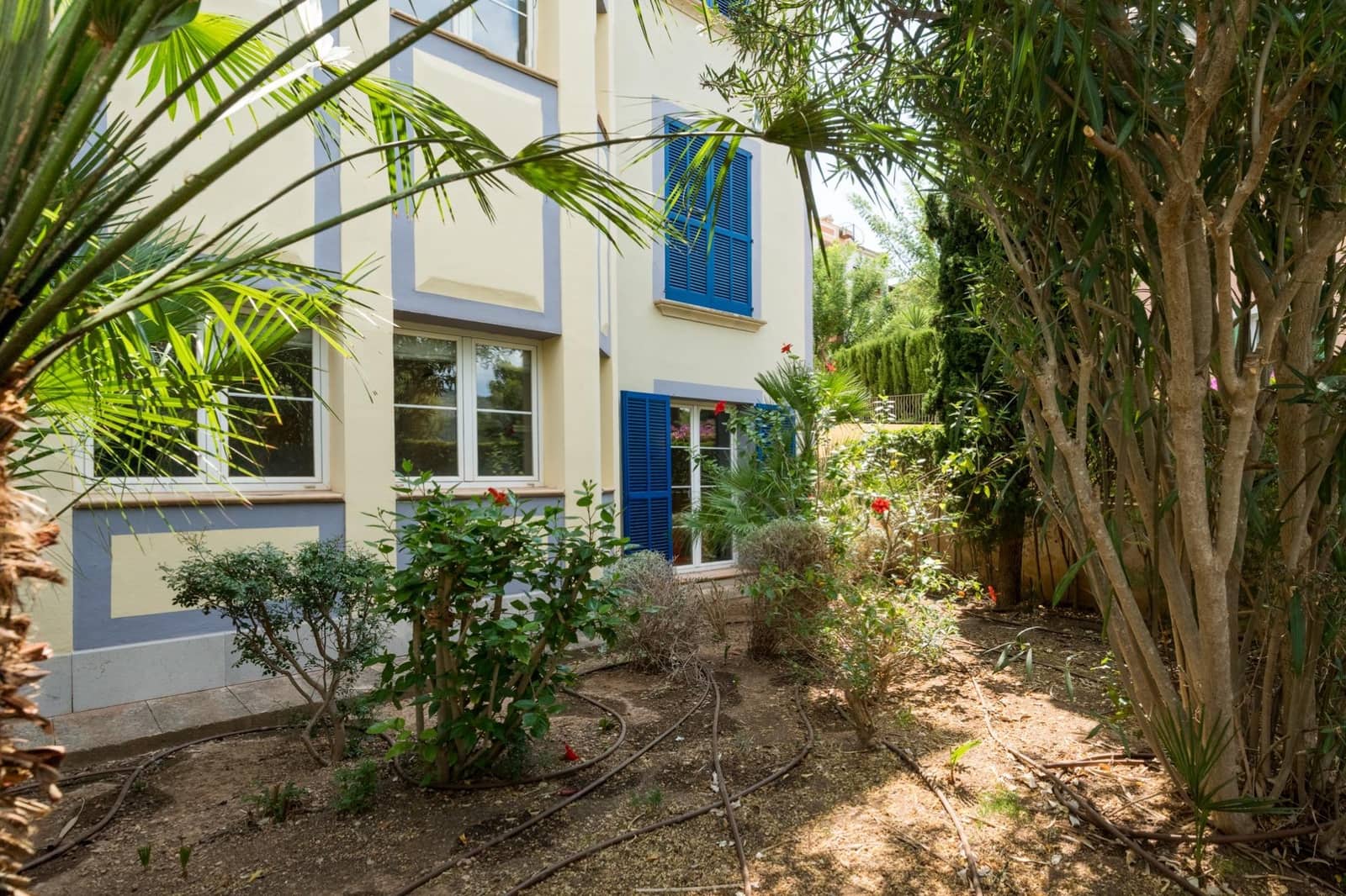 2 bedroom Apartment for sale in Illetas with pool - € 900,000 (Ref: 9420242)