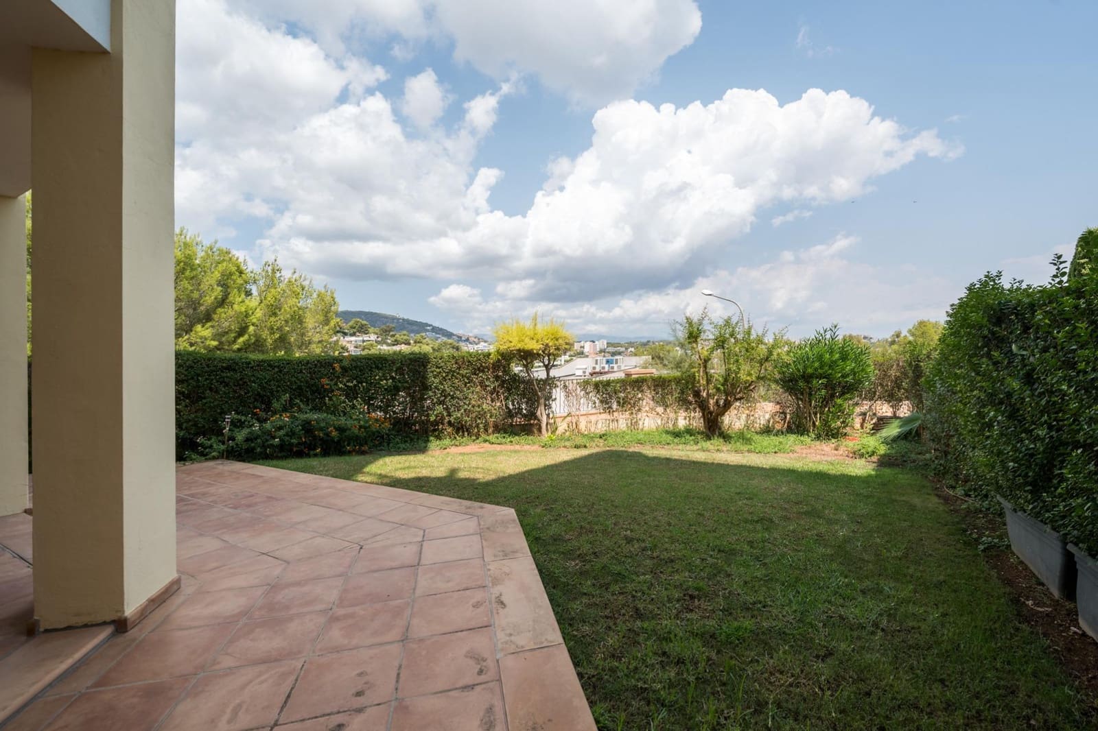 2 bedroom Apartment for sale in Illetas with pool - € 900,000 (Ref: 9420242)