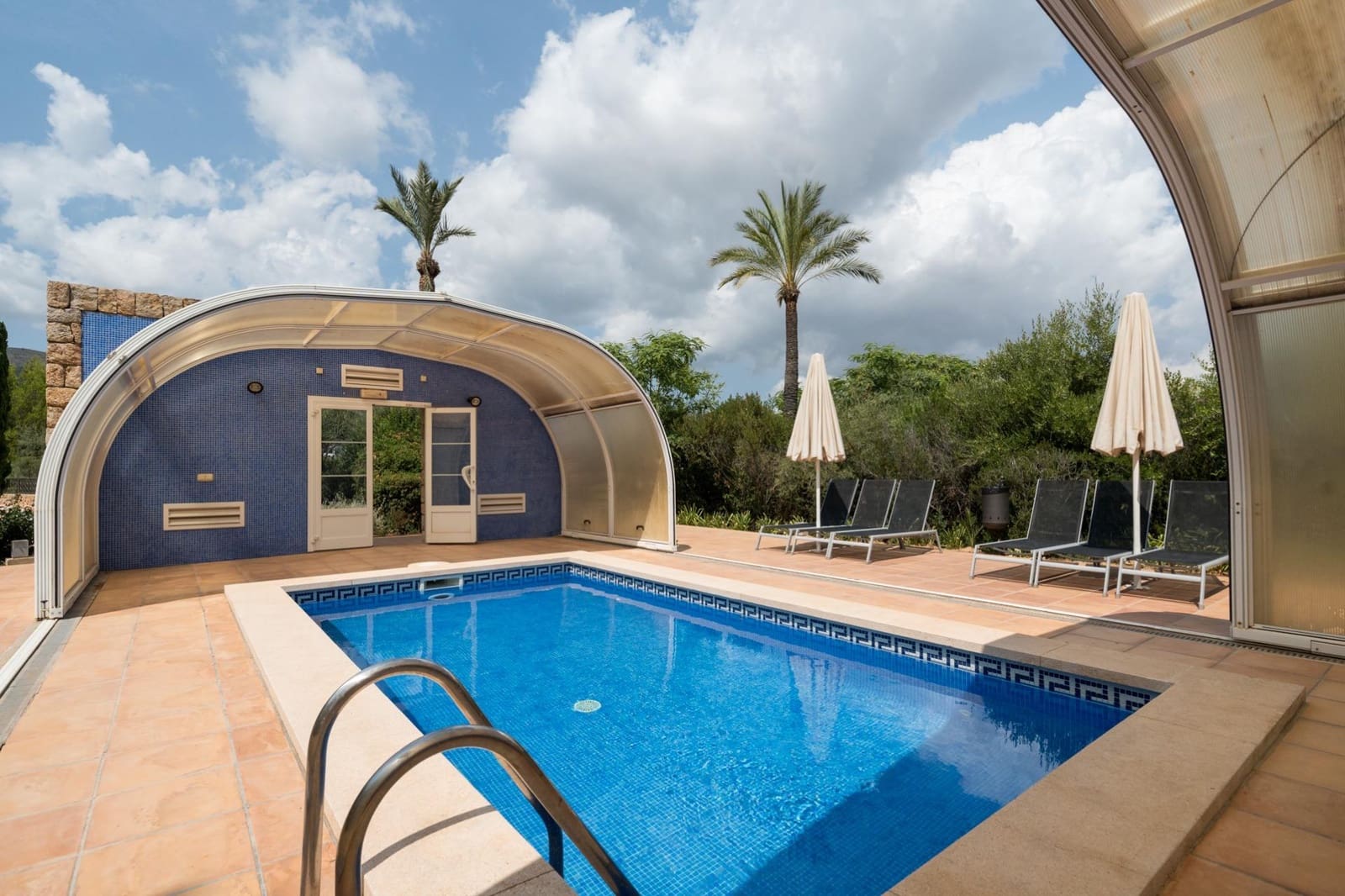 2 bedroom Apartment for sale in Illetas with pool - € 900,000 (Ref: 9420242)