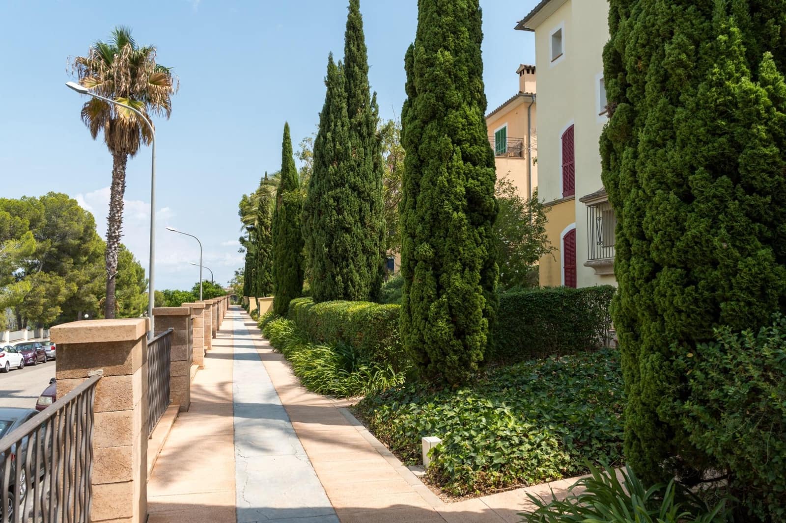 2 bedroom Apartment for sale in Illetas with pool - € 900,000 (Ref: 9420242)