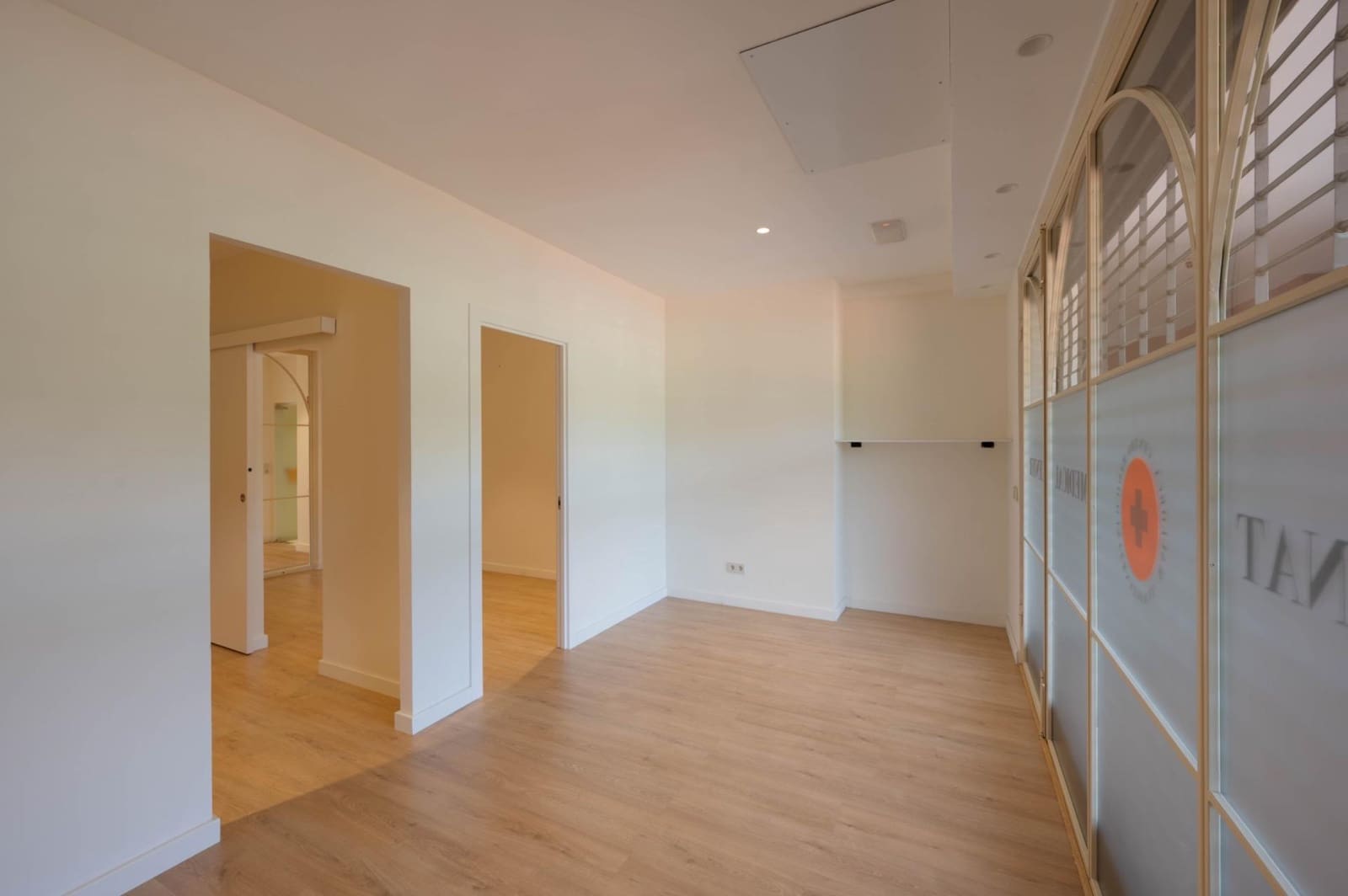 Commercieel te koop in Calvia met garage - € 495.000 (Ref: 9427328)