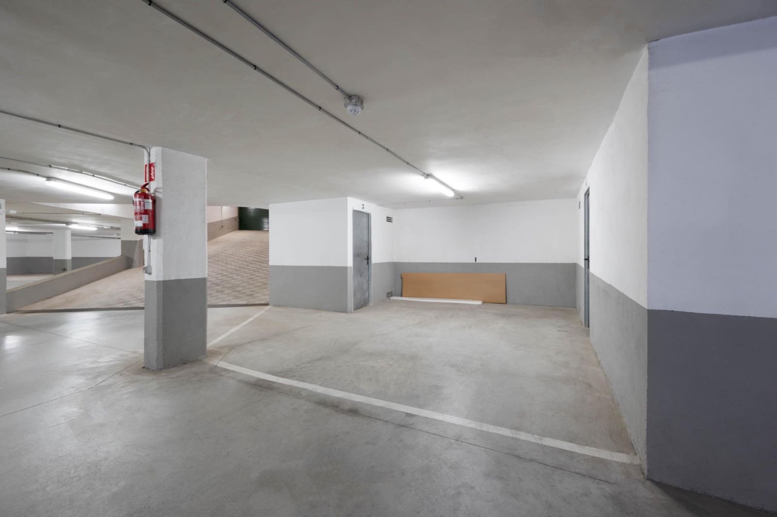 Commercieel te koop in Calvia met garage - € 495.000 (Ref: 9427328)