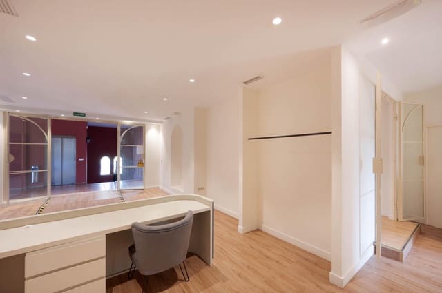 Commercieel te koop in Calvià met garage - € 495.000 (Ref: 9427328)