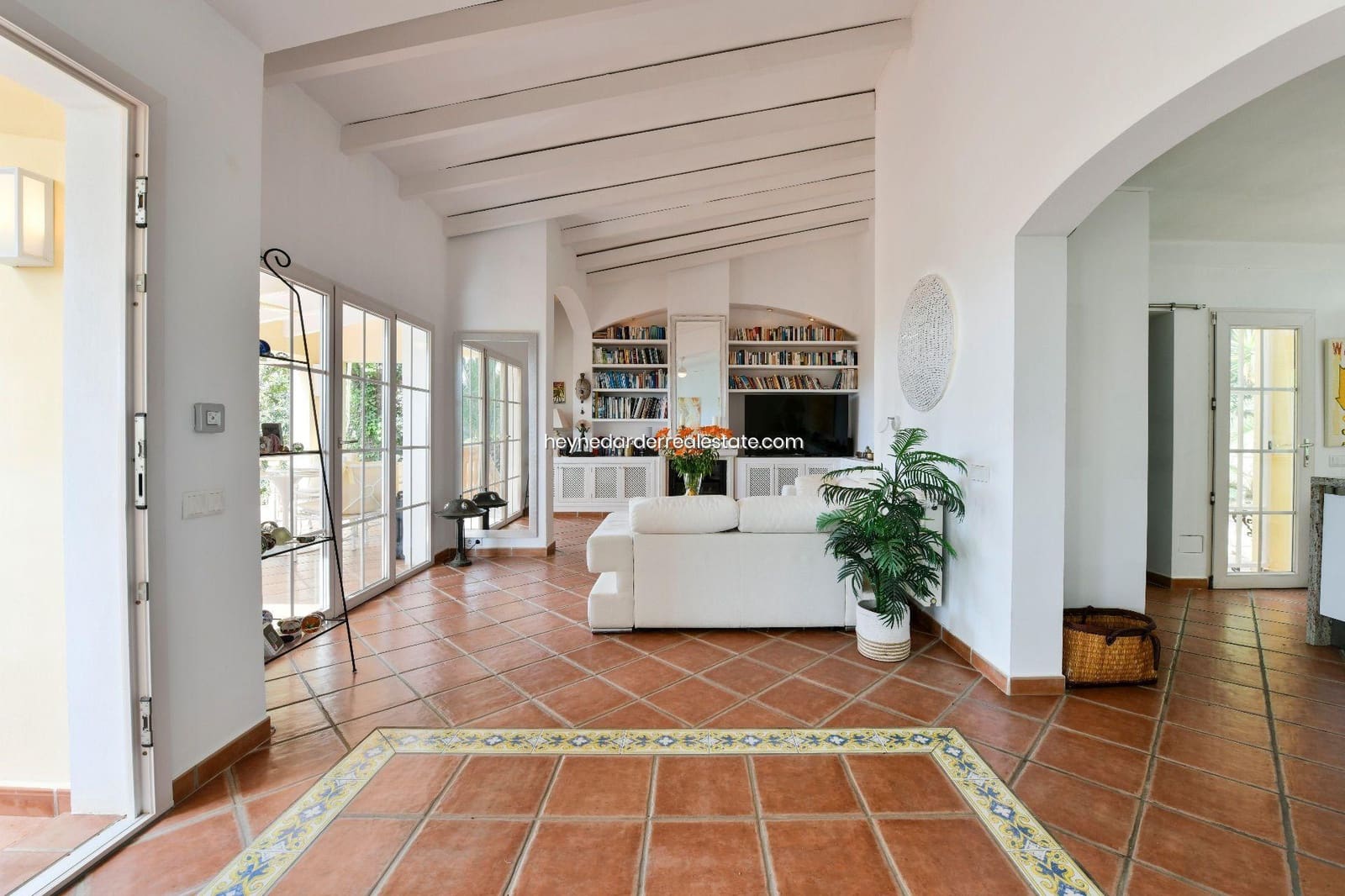 4 bedroom Villa for sale in Costa de la Calma with pool garage - € 1,980,000 (Ref: 9439026)