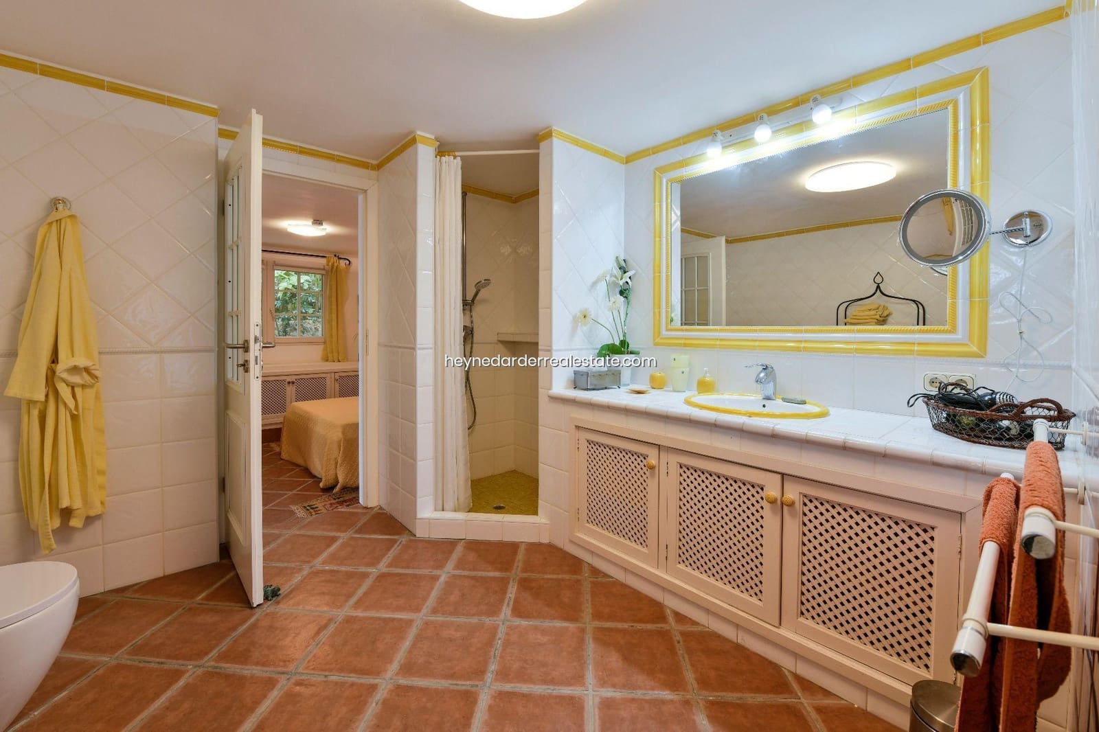 4 bedroom Villa for sale in Costa de la Calma with pool garage - € 1,980,000 (Ref: 9439026)