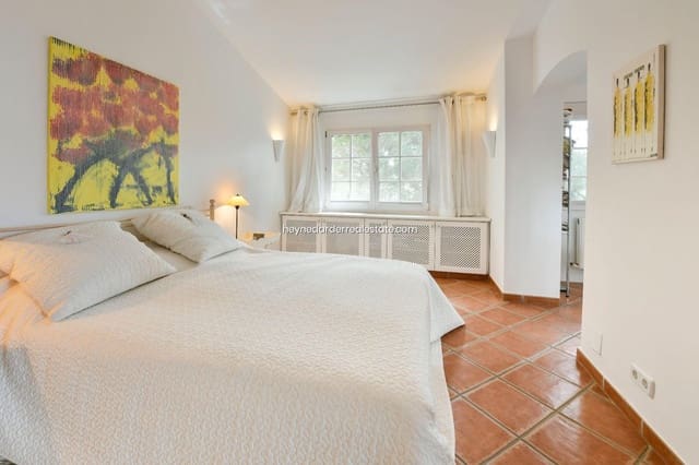 4 soveværelse Villa til salg i Costa de la Calma, Calvià med swimmingpool garage - € 1.980.000 (Ref: 9439026)