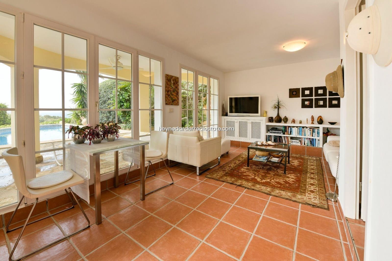 4 bedroom Villa for sale in Costa de la Calma with pool garage - € 1,980,000 (Ref: 9439026)