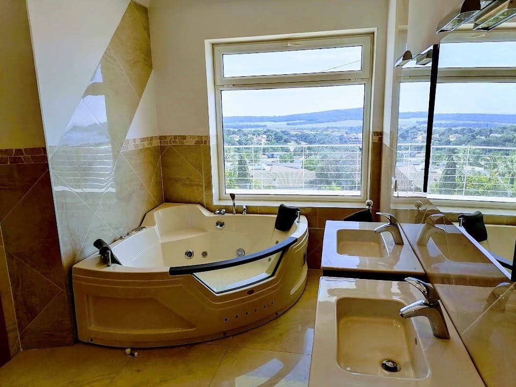 4 soveværelse Villa til leje i Santa Ponsa med swimmingpool garage - € 15.000 (Ref: 9450023)