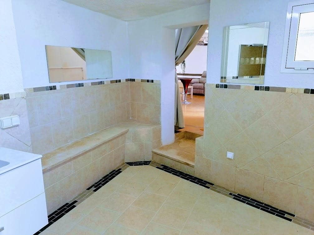 4 soveværelse Villa til leje i Santa Ponsa med swimmingpool garage - € 15.000 (Ref: 9450023)