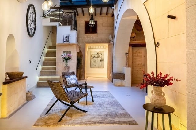 4 makuuhuone Omakotitalo myytävänä paikassa Palma de Mallorca mukana 
autotalli - 2 370 000 € (Ref: 9478780)