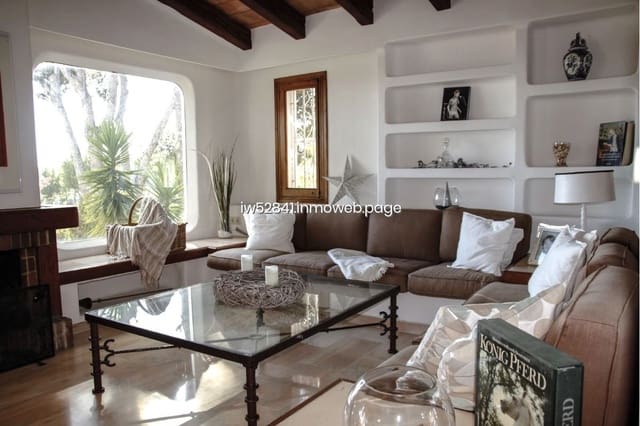 Chalet de 4 habitaciones en Bendinat, Calvià en venta con piscina - 3.500.000 € (Ref: 9481270)