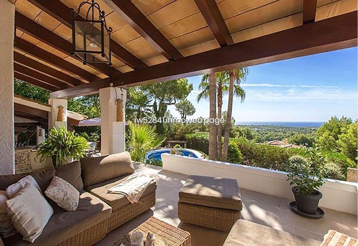 Chalet de 4 habitaciones en Bendinat en venta con piscina - 3.500.000 € (Ref: 9481270)