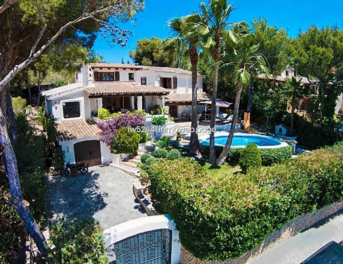 Chalet de 4 habitaciones en Bendinat en venta con piscina - 3.500.000 € (Ref: 9481270)