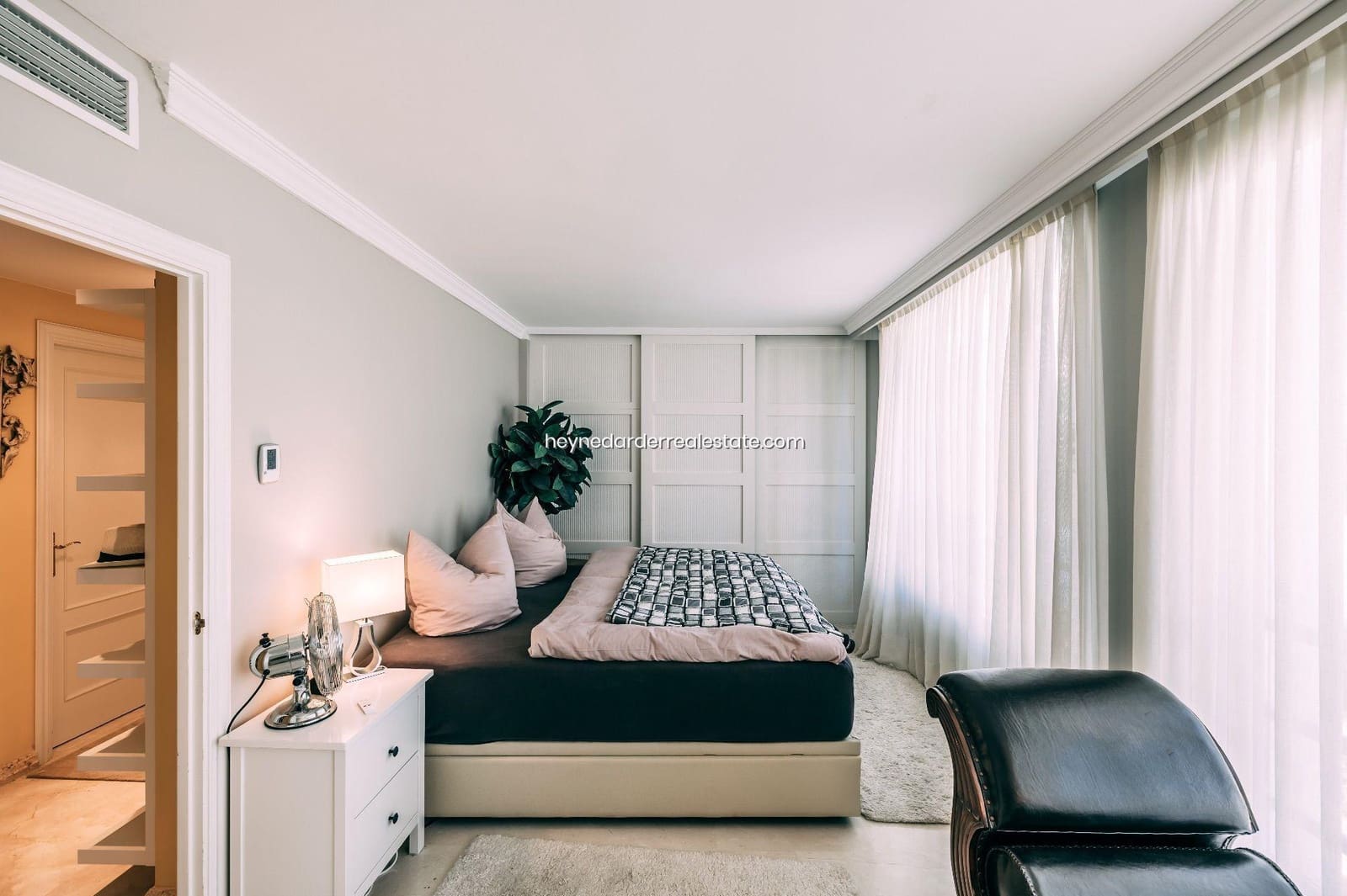 2 sovrum Lägenhet att hyra i Santa Ponsa med pool - 3 500 € (Ref: 9511851)