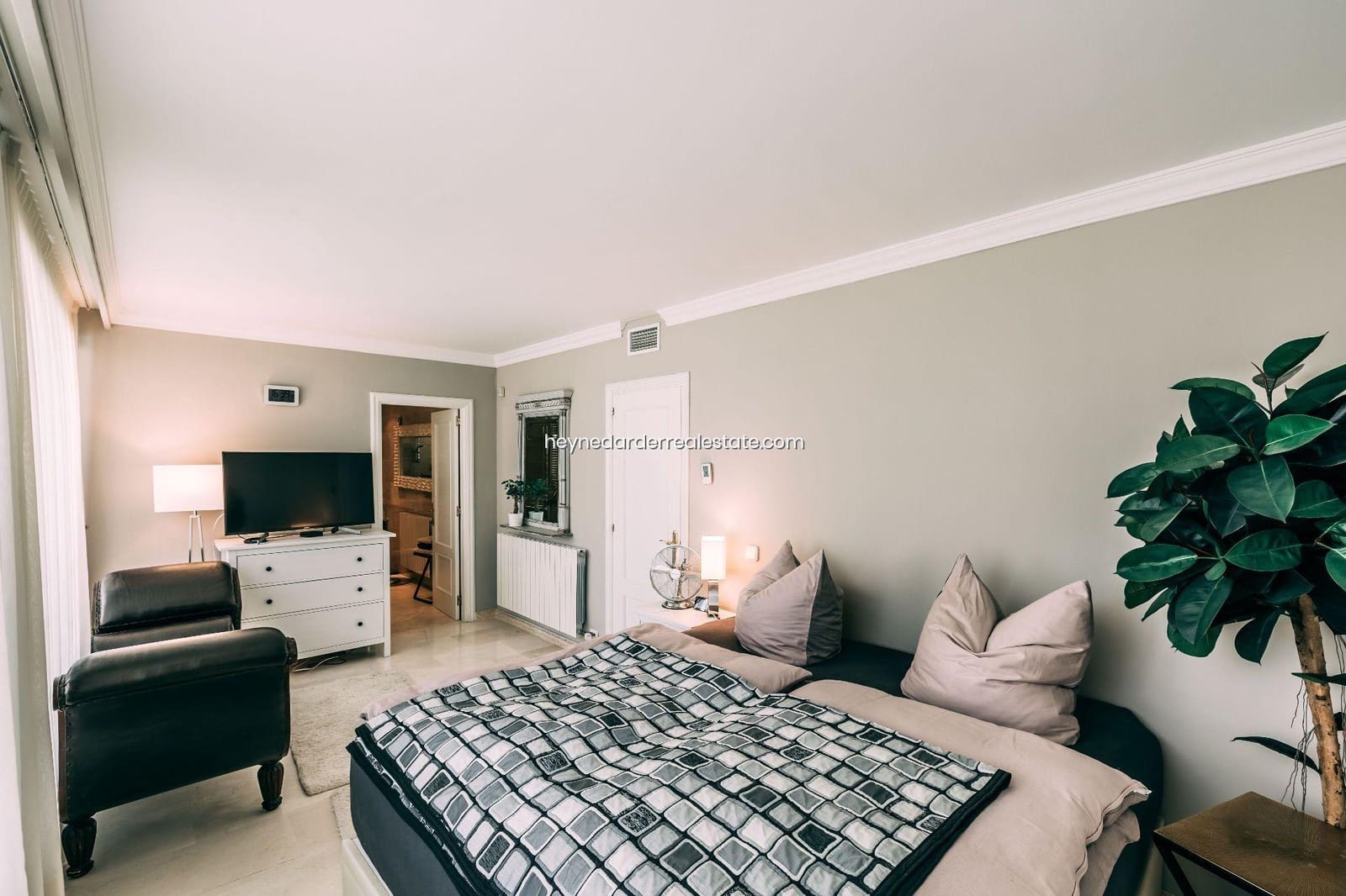 2 sovrum Lägenhet att hyra i Santa Ponsa med pool - 3 500 € (Ref: 9511851)