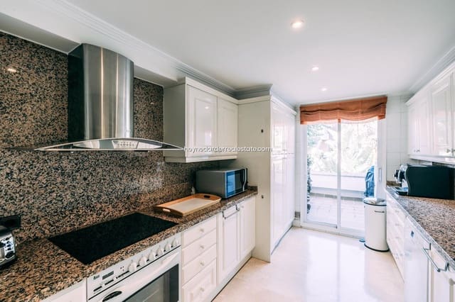 2 sovrum Lägenhet att hyra i Santa Ponsa, Calvià med pool - 3 500 € (Ref: 9511851)