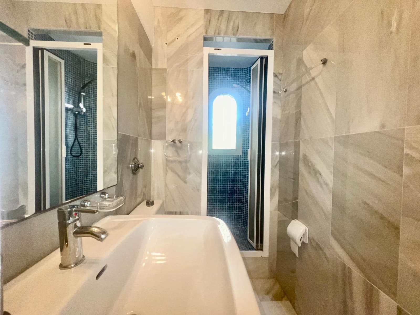 3 sovrum Lägenhet att hyra i Santa Ponsa med pool - 2 500 € (Ref: 9533842)