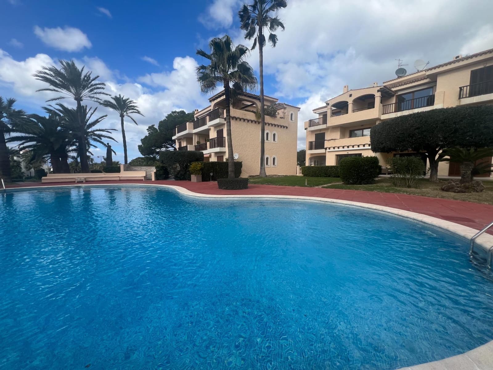 3 sovrum Lägenhet att hyra i Santa Ponsa med pool - 2 500 € (Ref: 9533842)
