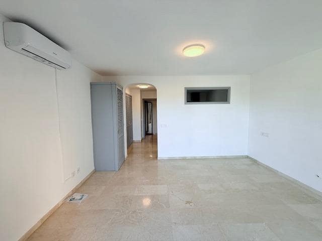 3 Zimmer Apartment zu vermieten in Santa Ponsa, Calvià mit Pool - 2.500 € (Ref: 9533842)