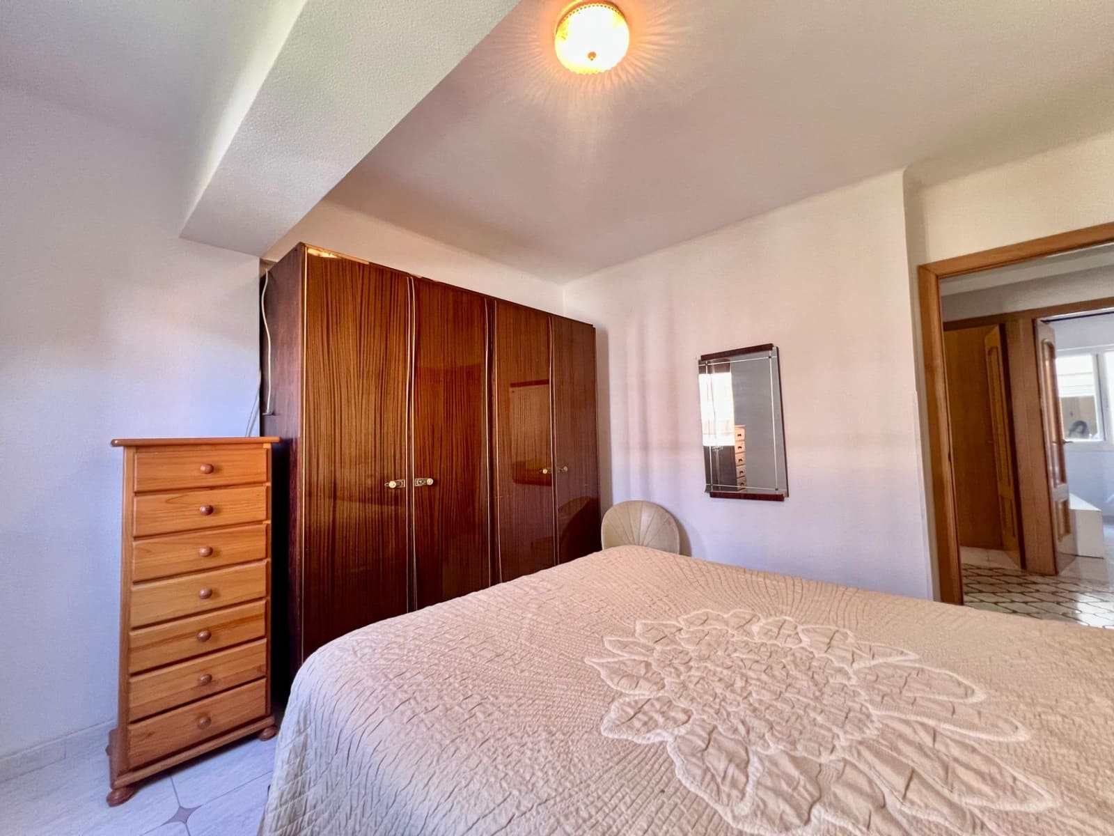 3 sovrum Lägenhet att hyra i Palma de Mallorca - 1 050 € (Ref: 9536052)