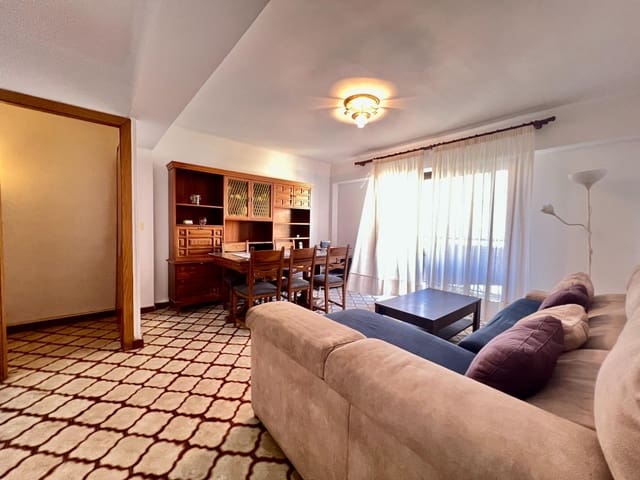 3 sovrum Lägenhet att hyra i Palma de Mallorca - 1 050 € (Ref: 9536052)