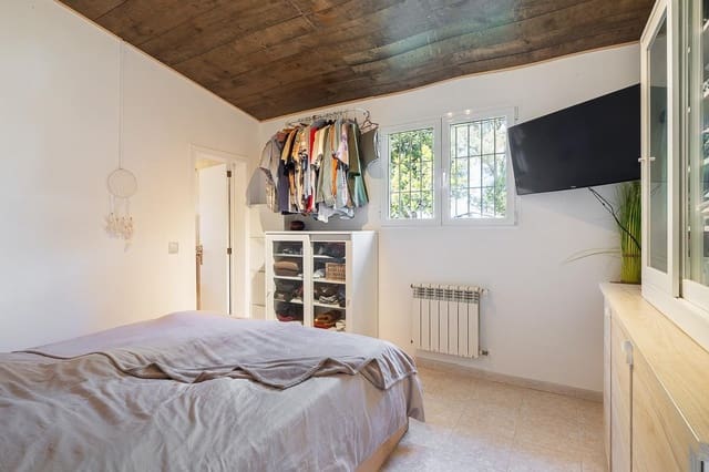 6 soveværelse Finca/Landehus til salg i Algaida med swimmingpool - € 1.100.000 (Ref: 9543774)