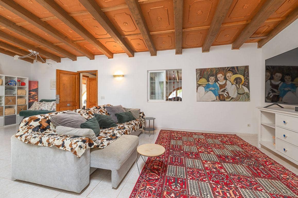 6 soveværelse Finca/Landehus til salg i Algaida med swimmingpool - € 1.100.000 (Ref: 9543774)