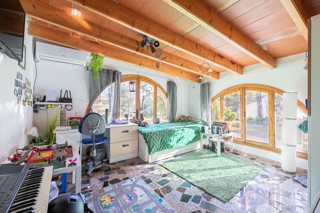 6 soveværelse Finca/Landehus til salg i Algaida med swimmingpool - € 1.100.000 (Ref: 9543774)