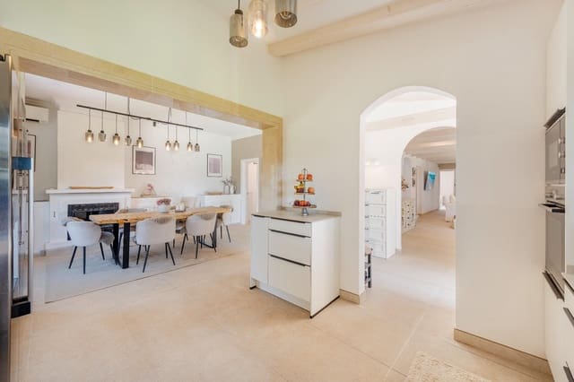 8 soverom Finca/Herregård til salgs i Binissalem med svømmebasseng - € 3 400 000 (Ref: 9561931)